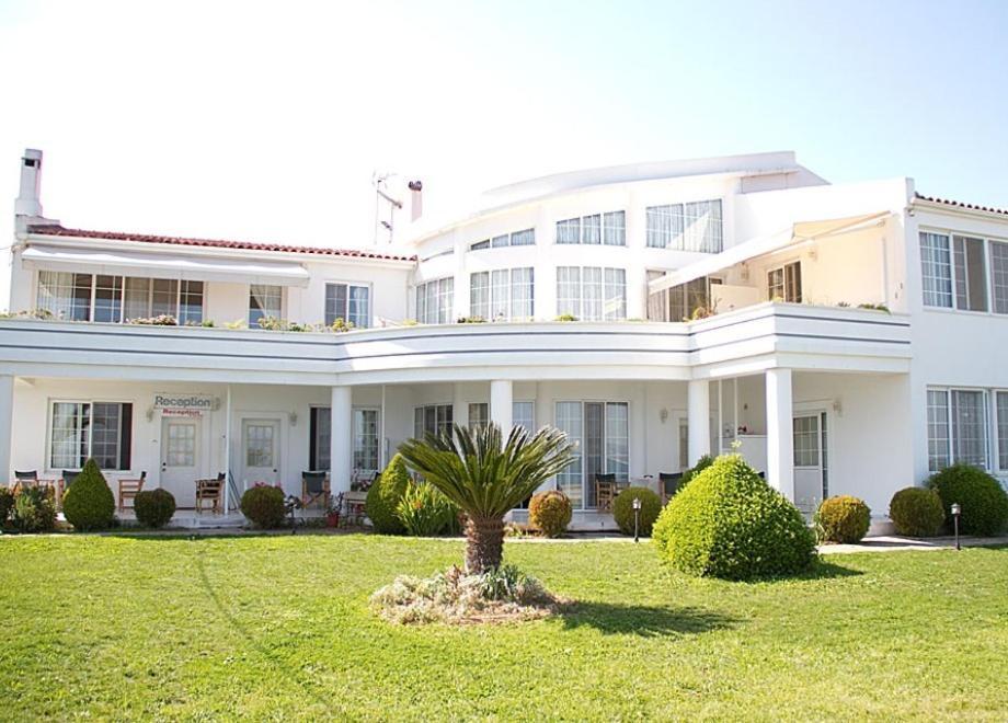 Miloi Rooms And Apartments Dış mekan fotoğraf