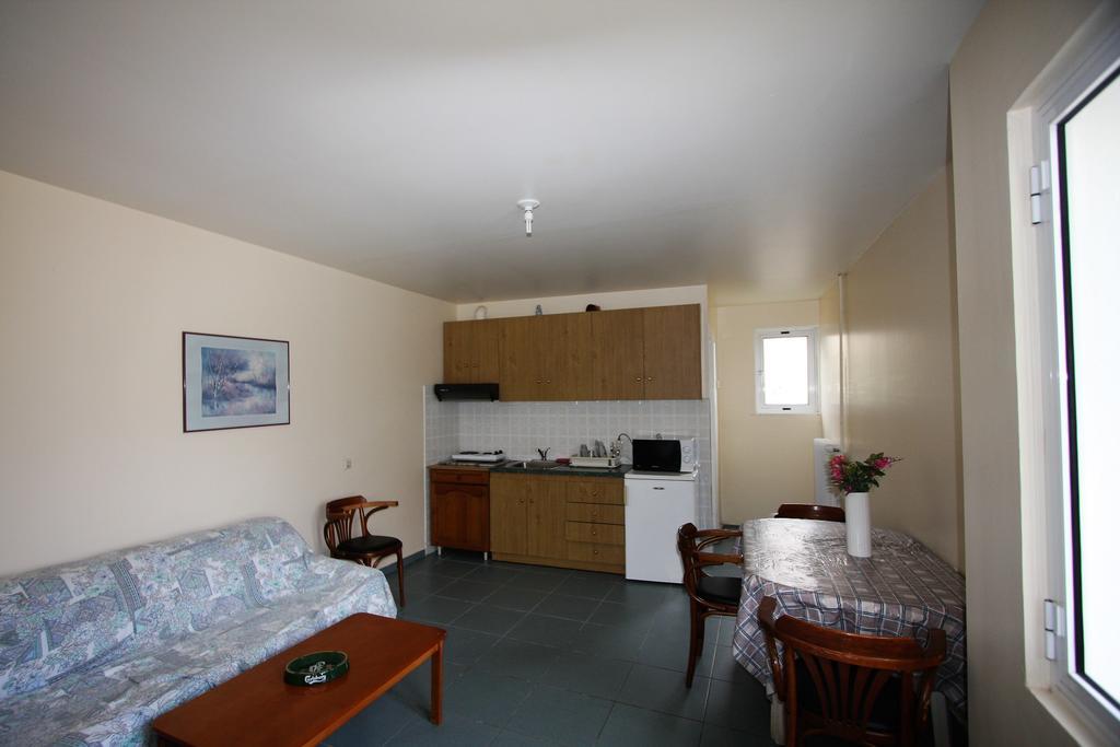 Miloi Rooms And Apartments Dış mekan fotoğraf