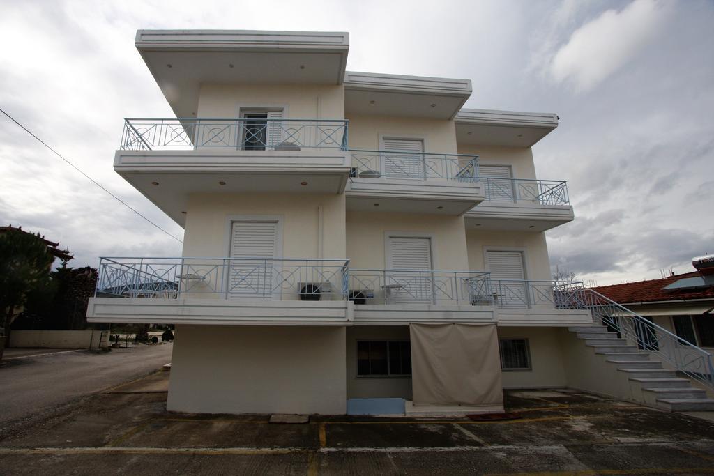 Miloi Rooms And Apartments Dış mekan fotoğraf