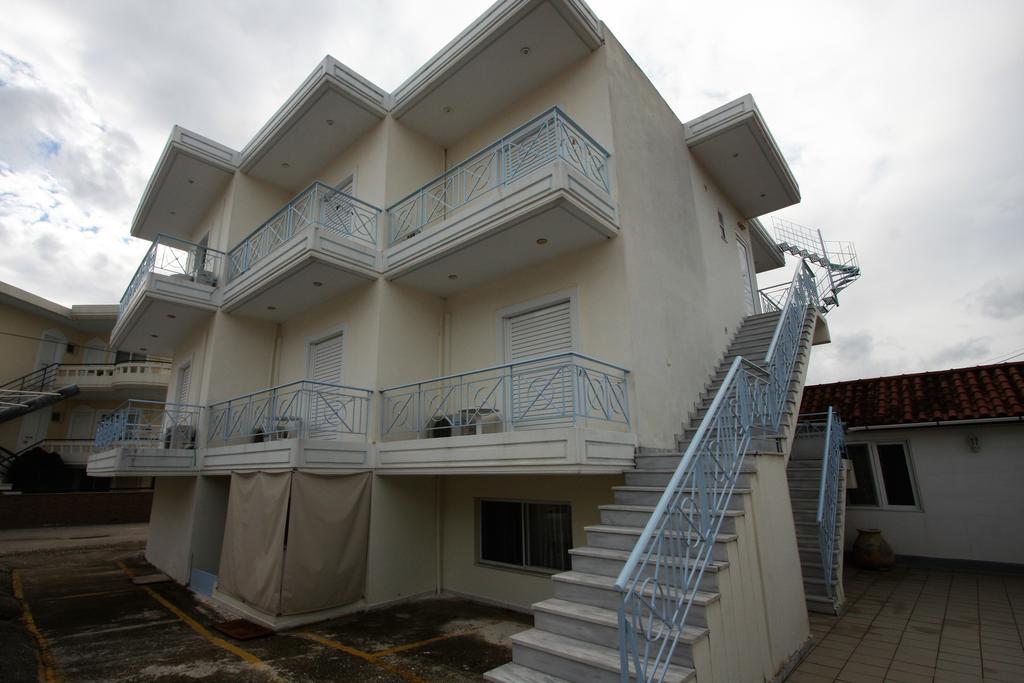 Miloi Rooms And Apartments Dış mekan fotoğraf
