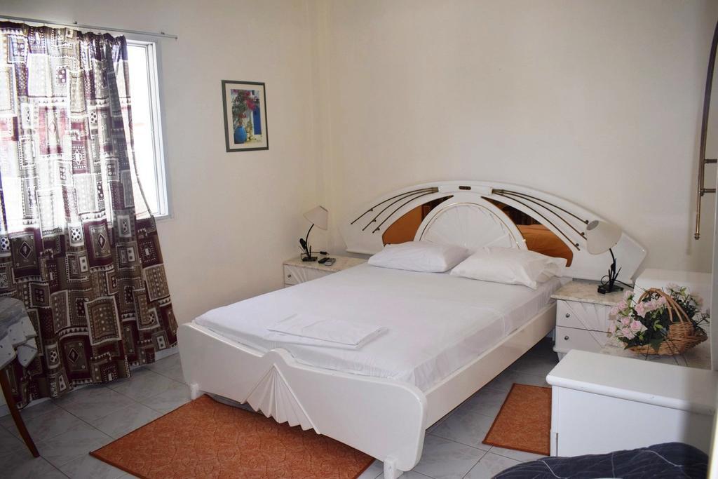 Miloi Rooms And Apartments Dış mekan fotoğraf