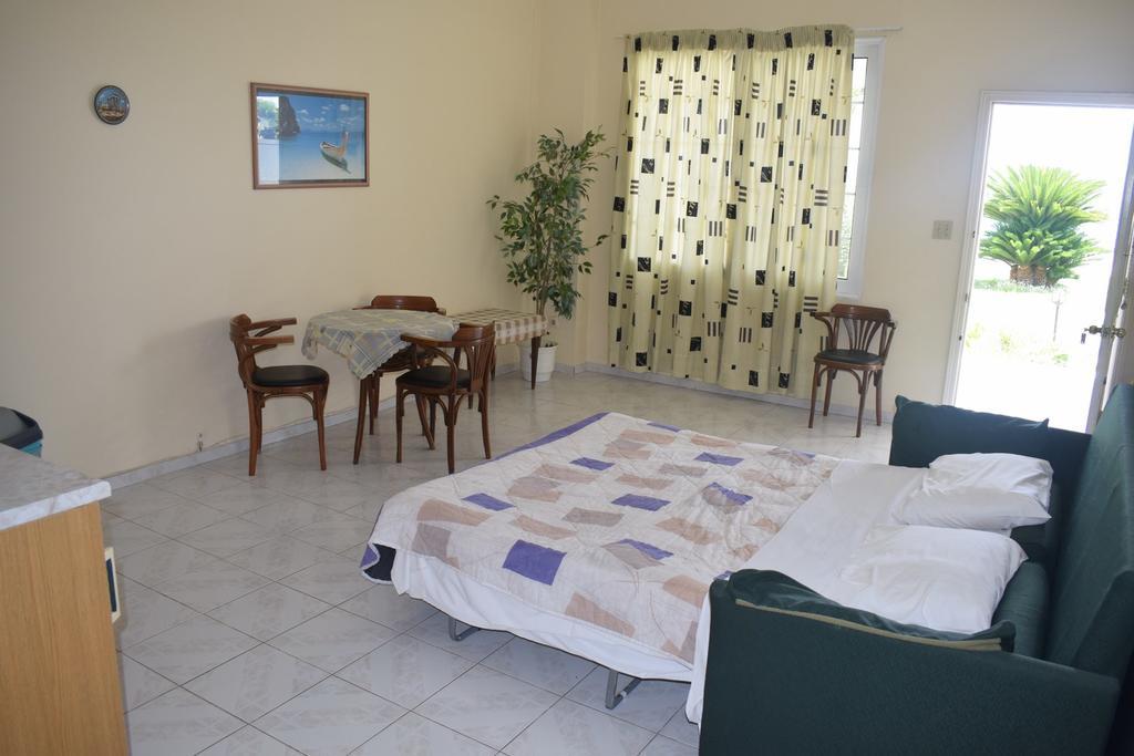 Miloi Rooms And Apartments Dış mekan fotoğraf